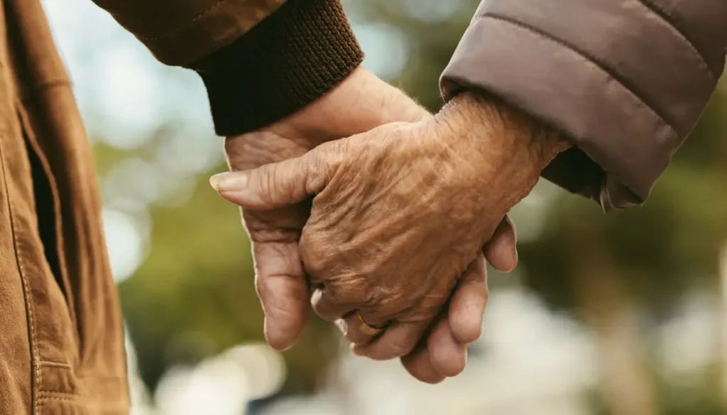 Le proiezioni demografiche indicano che il numero di centenari in Germania continuerà a salire nei prossimi decenni: conosciamo i loro segreti?