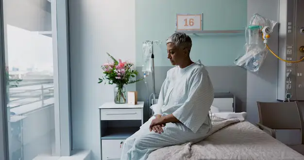 La depressione emerge come un fattore di rischio modificabile che può compromettere il recupero post-operatorio e aumentare i costi sanitari