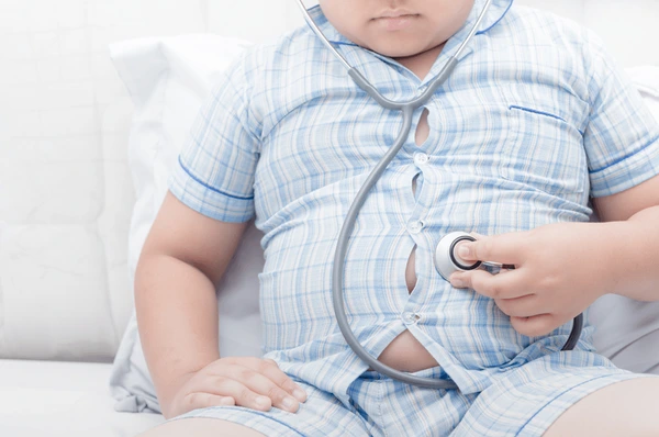 L’eccesso di zucchero nei primi anni di vita può diventare un pericolo silenzioso